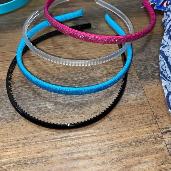 Girl's Large Hair Accessory Bundle! - Picture 3 of 9